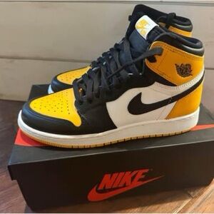 Air Jordan Retro High Taxi - Size 7